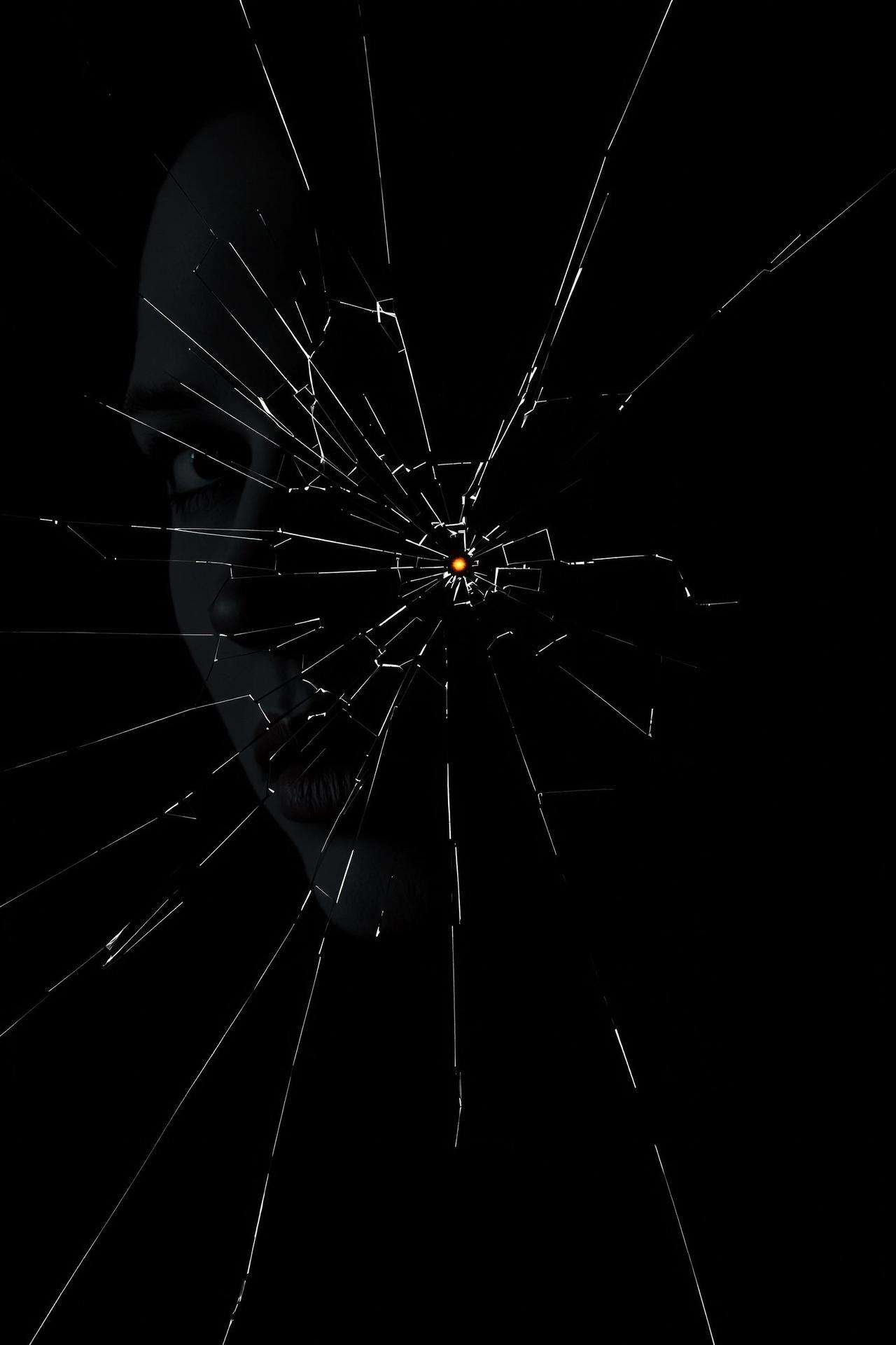 黑镜 第六季 - 射射影院热门推荐 射射影院推荐:黑镜 第六季 - Black Mirror Season 6,英美剧,评分9.2